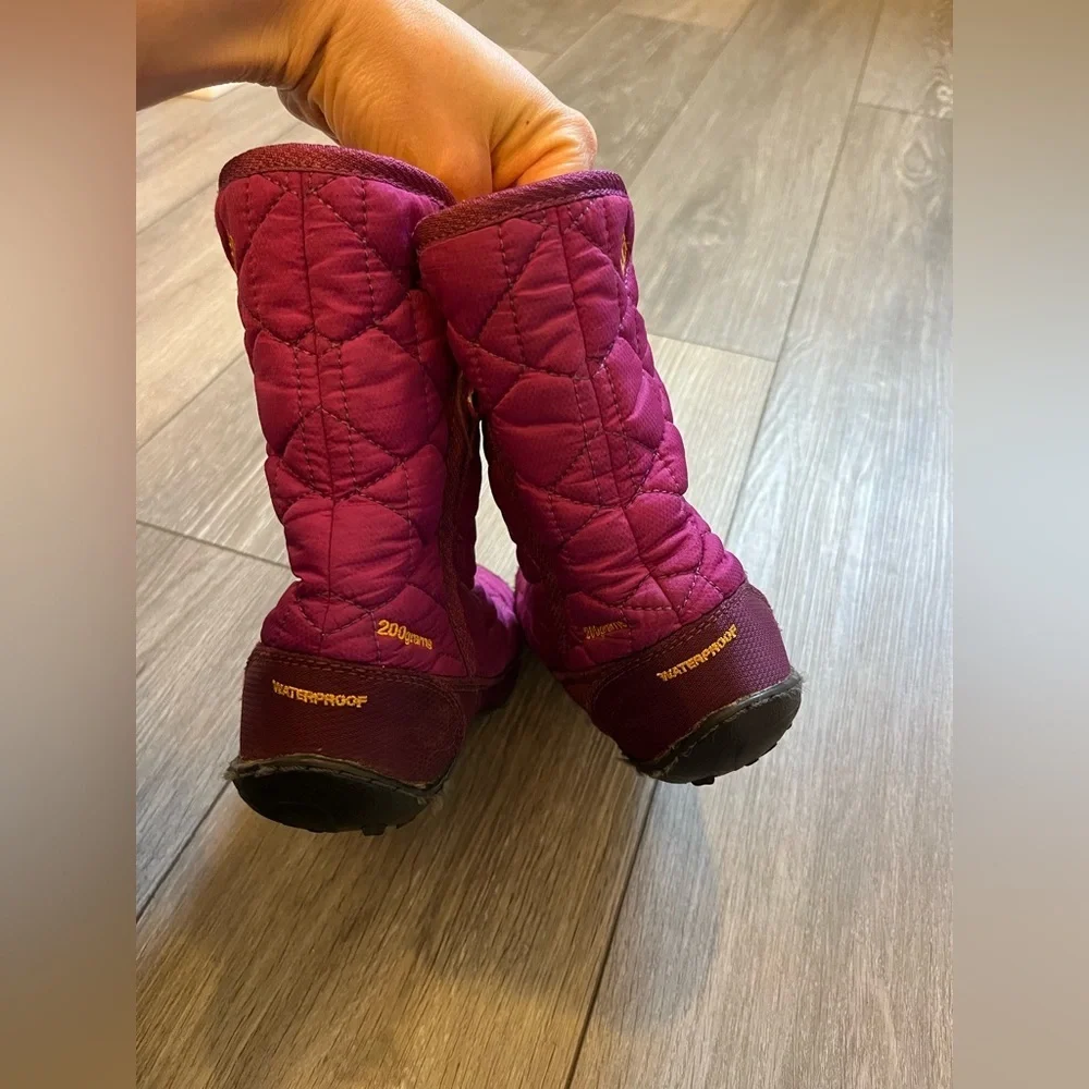 Youth Columbia Minx Slip III boots in Currant Omni-Heat Size 1